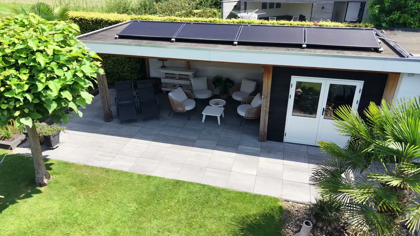Tuinkamer met loungeplek